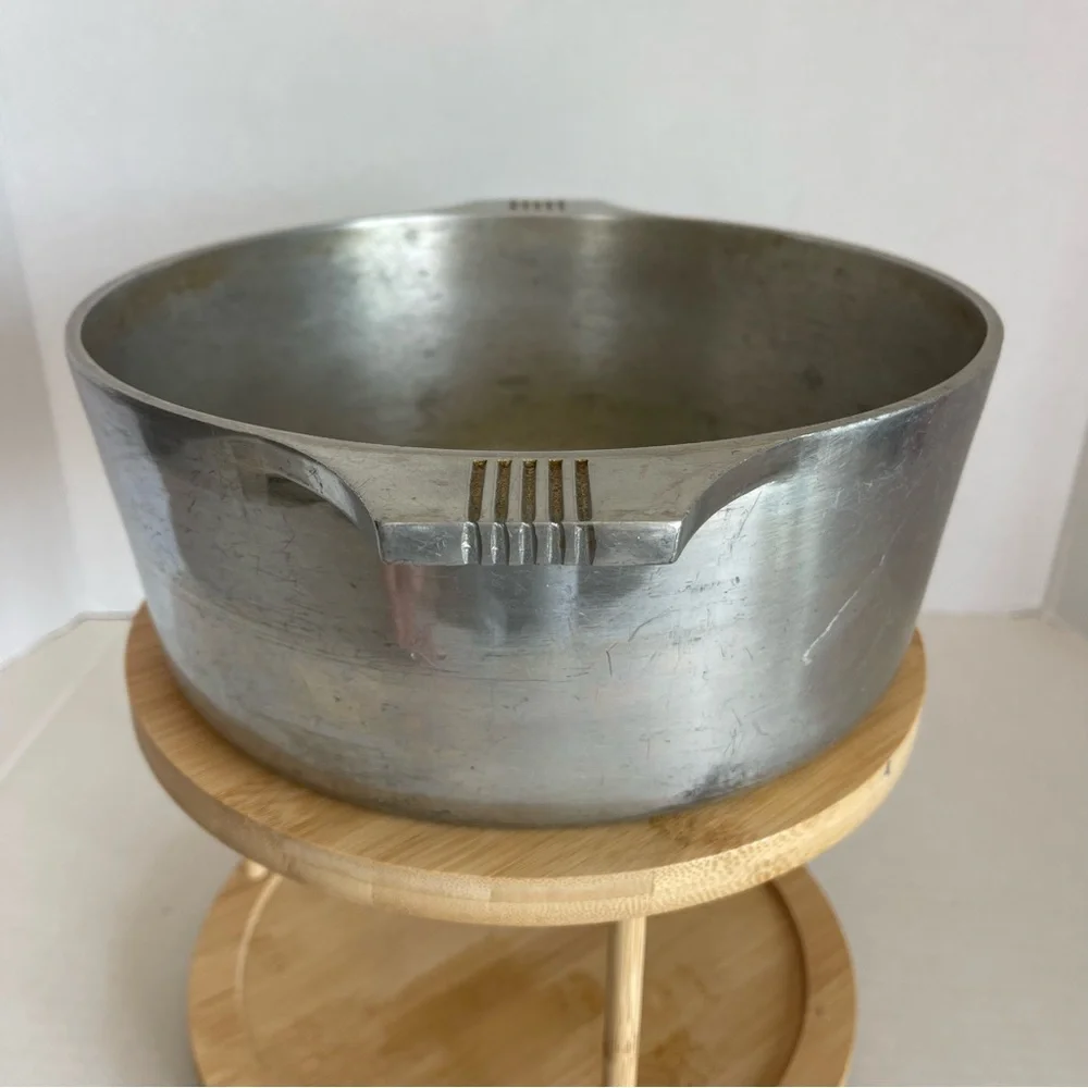 Vintage Wagner Ware Magnalite 4248-P Round Dutch Oven 5qt Stock Pot - No Lid